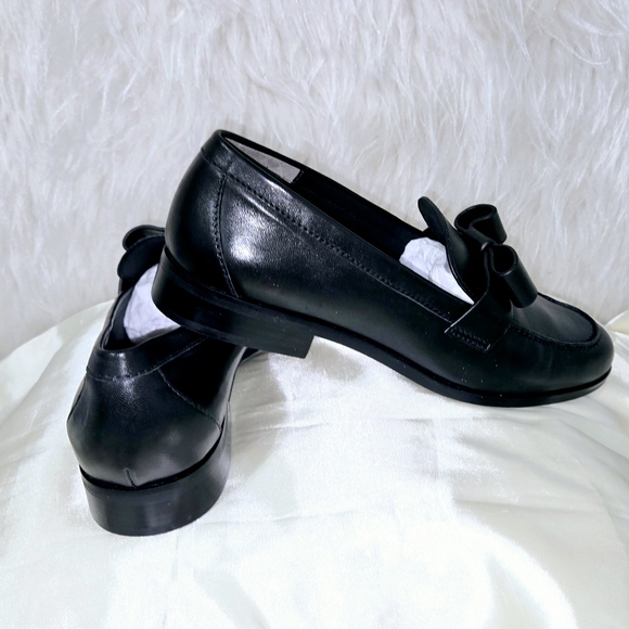 Stuart Weitzman Bowtie loafer - Picture 6 of 7